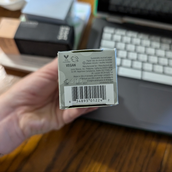 Juice Beauty Stem Cellular Anti-Wrinkle Retinol Overnight Serum 1fl.oz. 30mL - Picture 5 of 8